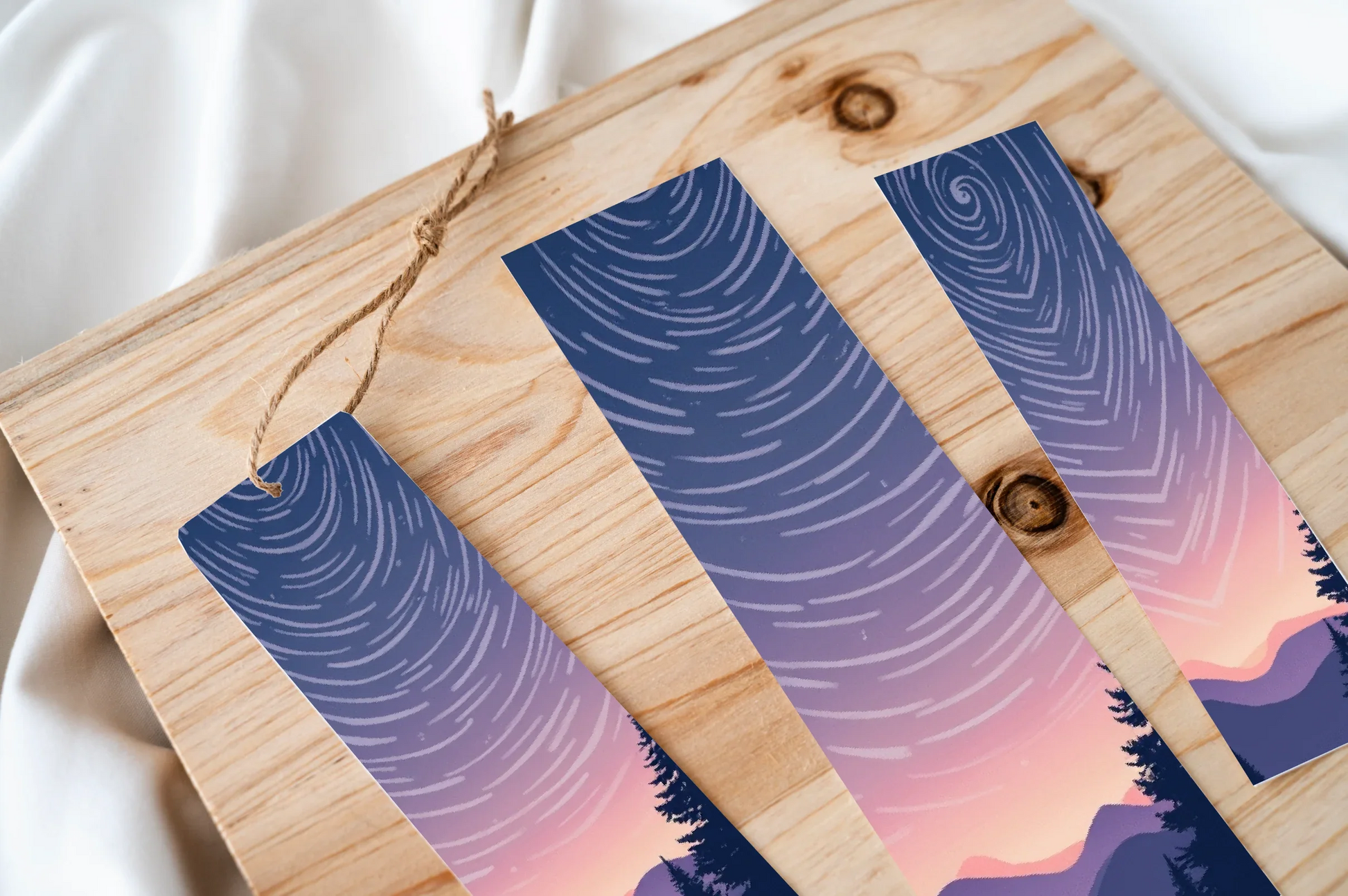 Glittering Star Trail Bookmark Journal - CraftNest - Digital Crafting and Art