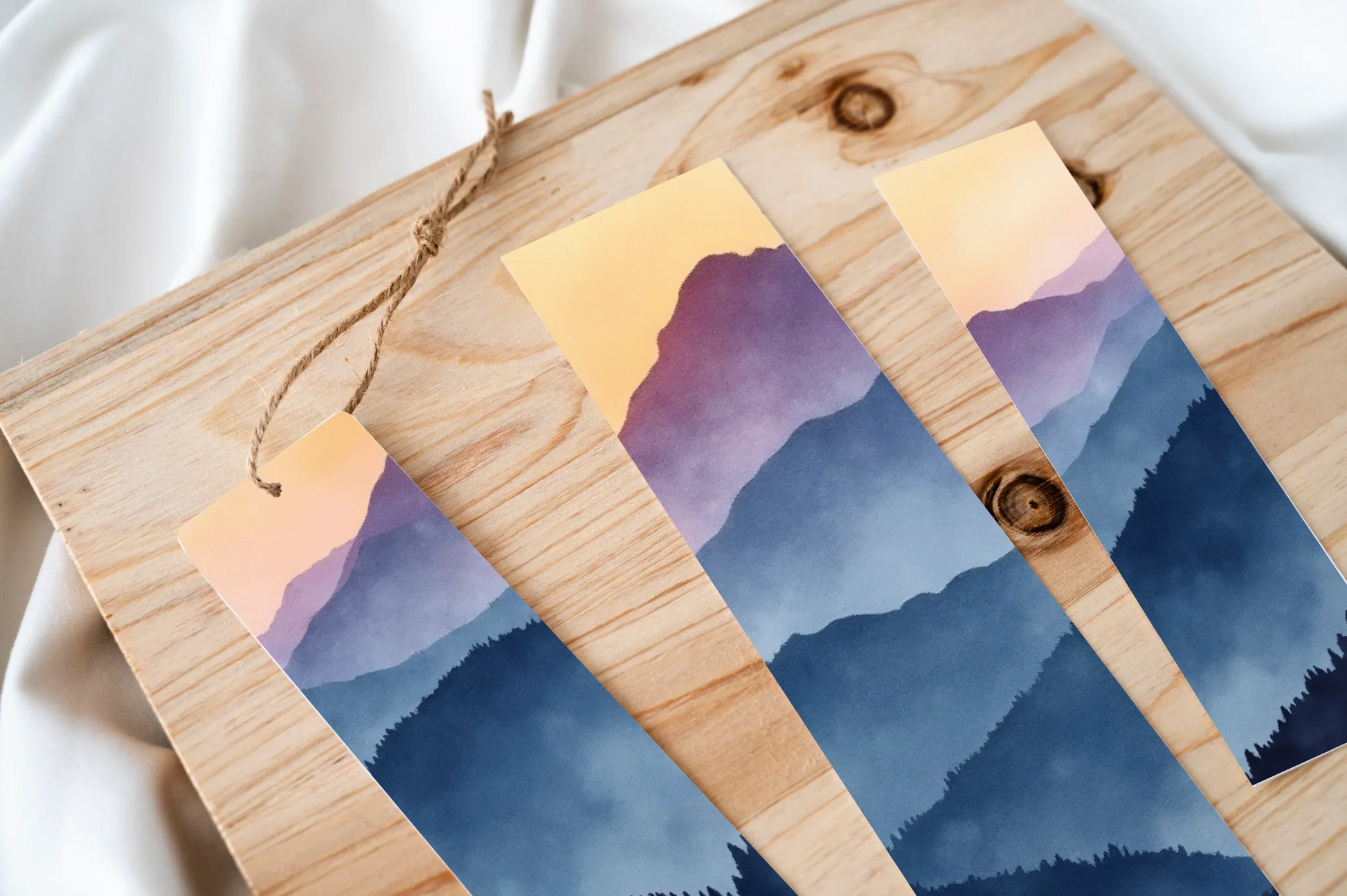 Majestic Mountains Bookmark Journal - CraftNest - Digital Crafting and Art