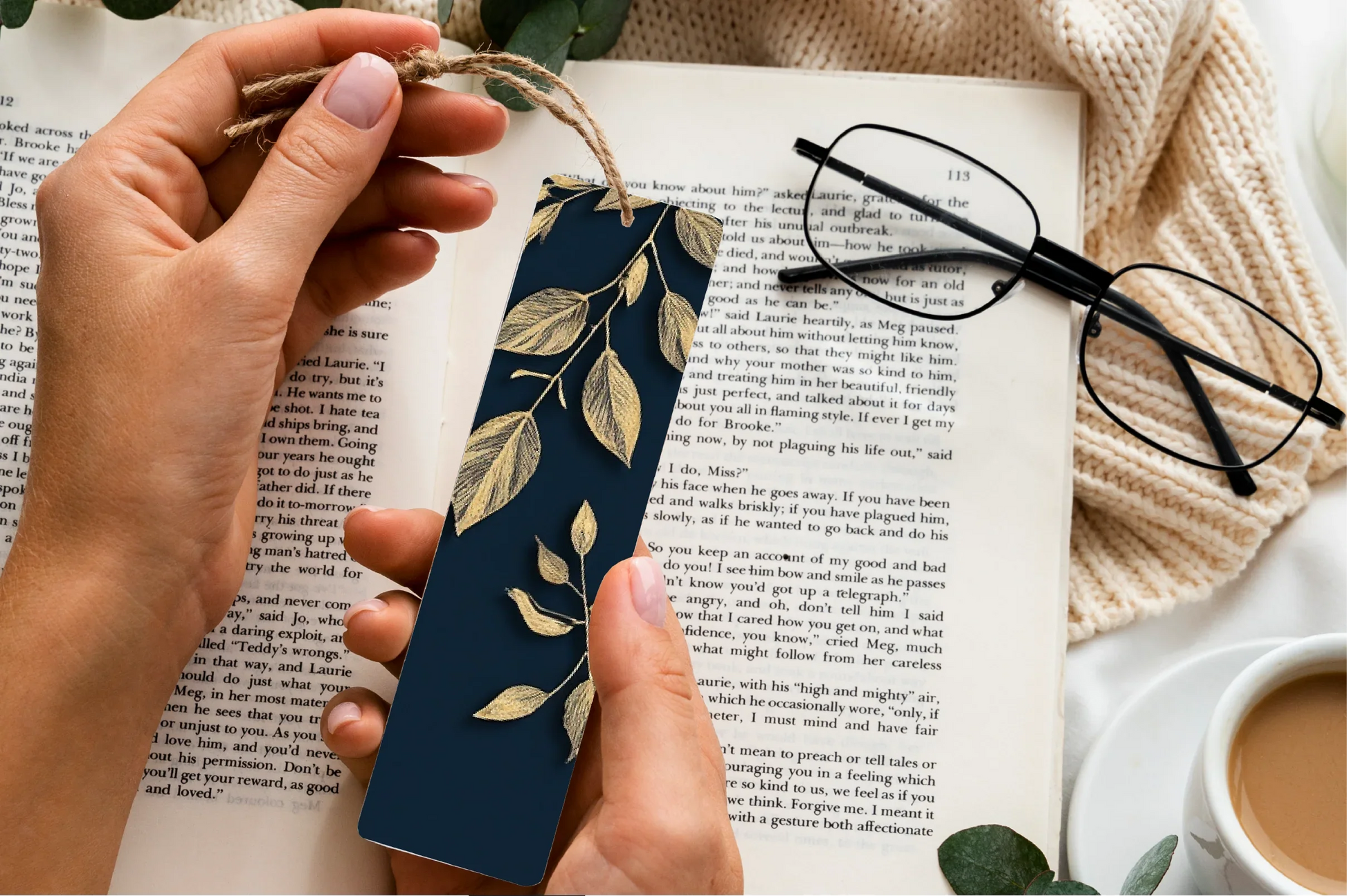 Gold Foil Valentine's Bookmarks Journal - CraftNest - Digital Crafting and Art